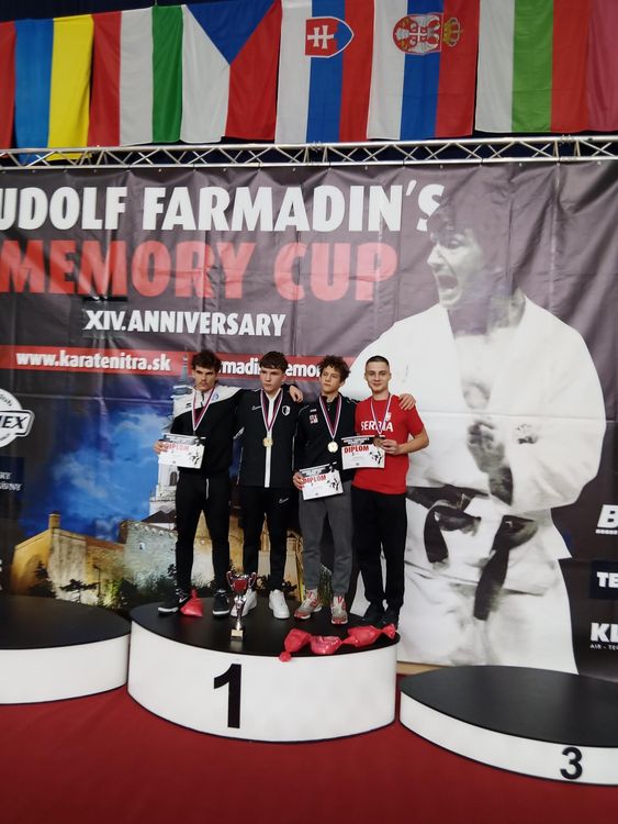 3. hely Bartalis Ádám 10. E MEMORIÁL RUDOLFA FARMADÍNA - 14. Cup.jpg