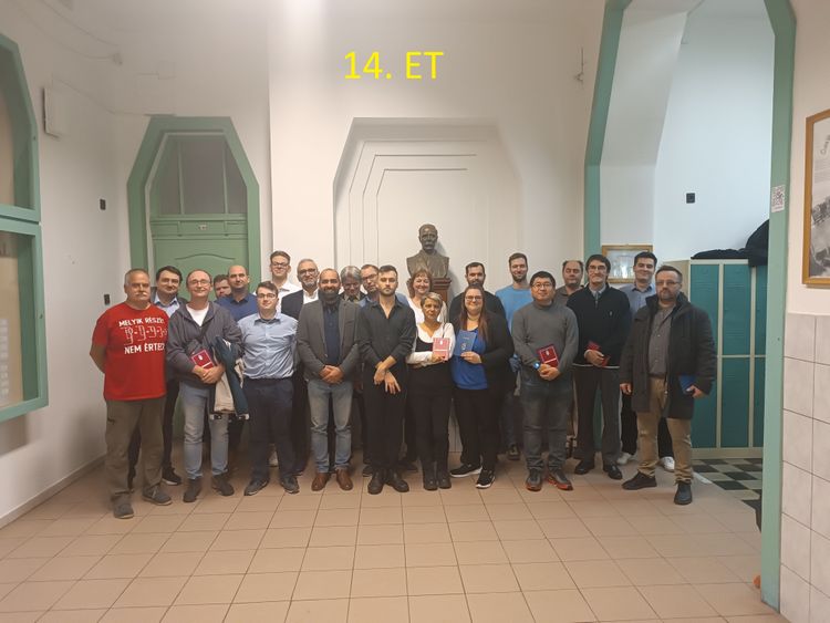 Szakmai oklevél átadása