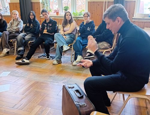 Osonó Szinházműhely a Verebélyben - József Attila kicsit másképp