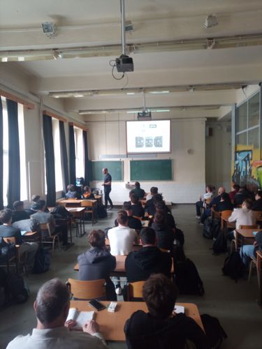 Pályaorientáció elektronika és elektrotechnika ágazaton