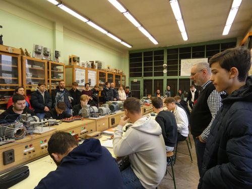 nyiltnap_elektró kép