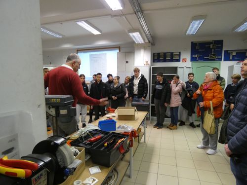 nyiltnap_elektró kép